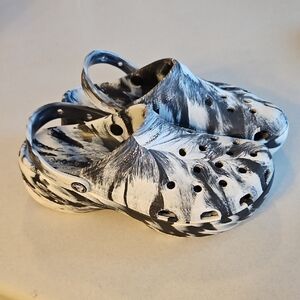 Crocs Classic Marble Comfort Clogs
